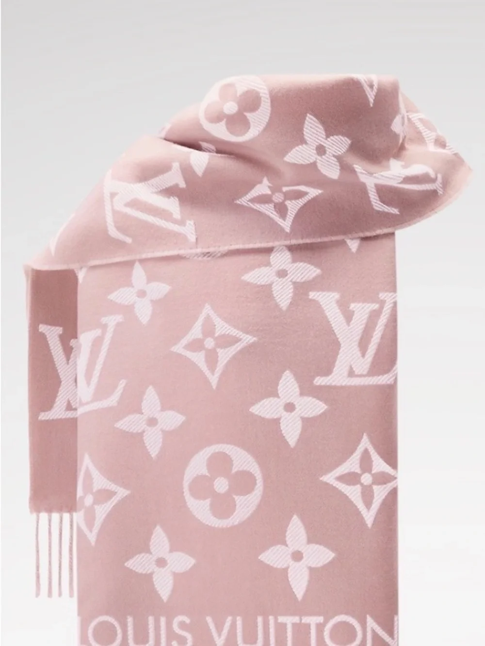 Louis Vuitton Essential Scarf